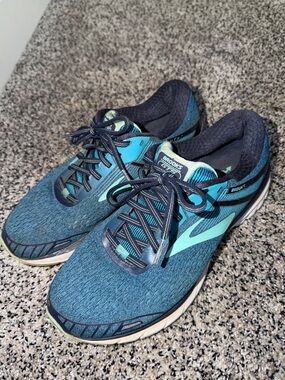 Brooks Adrenaline GTS 18 Blue Running Shoes Women’s Size 9